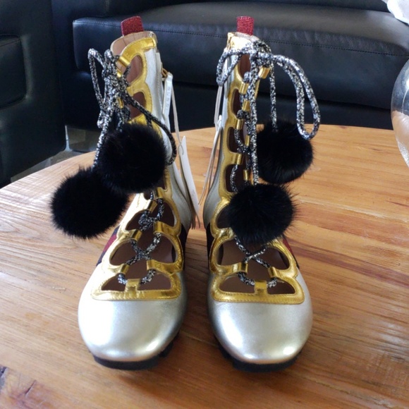 Gucci gladiator flats SOLD - Picture 2 of 8